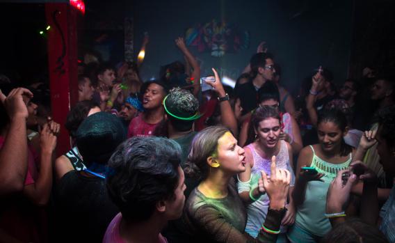 (c) pixabay party